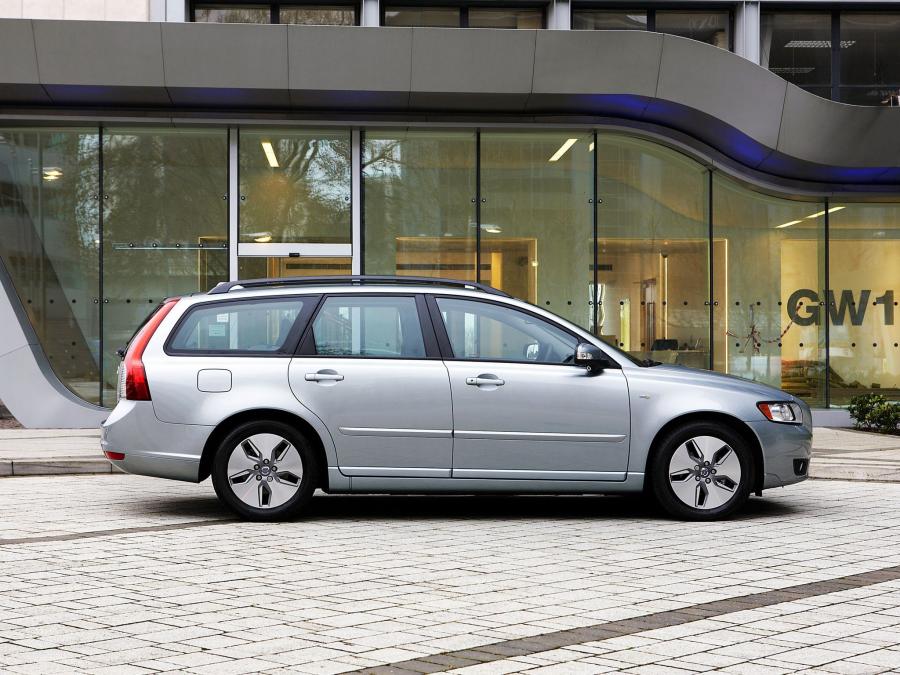  Volvo V50 DRIVe 2009 года  (UK) (фото 6 из 15)